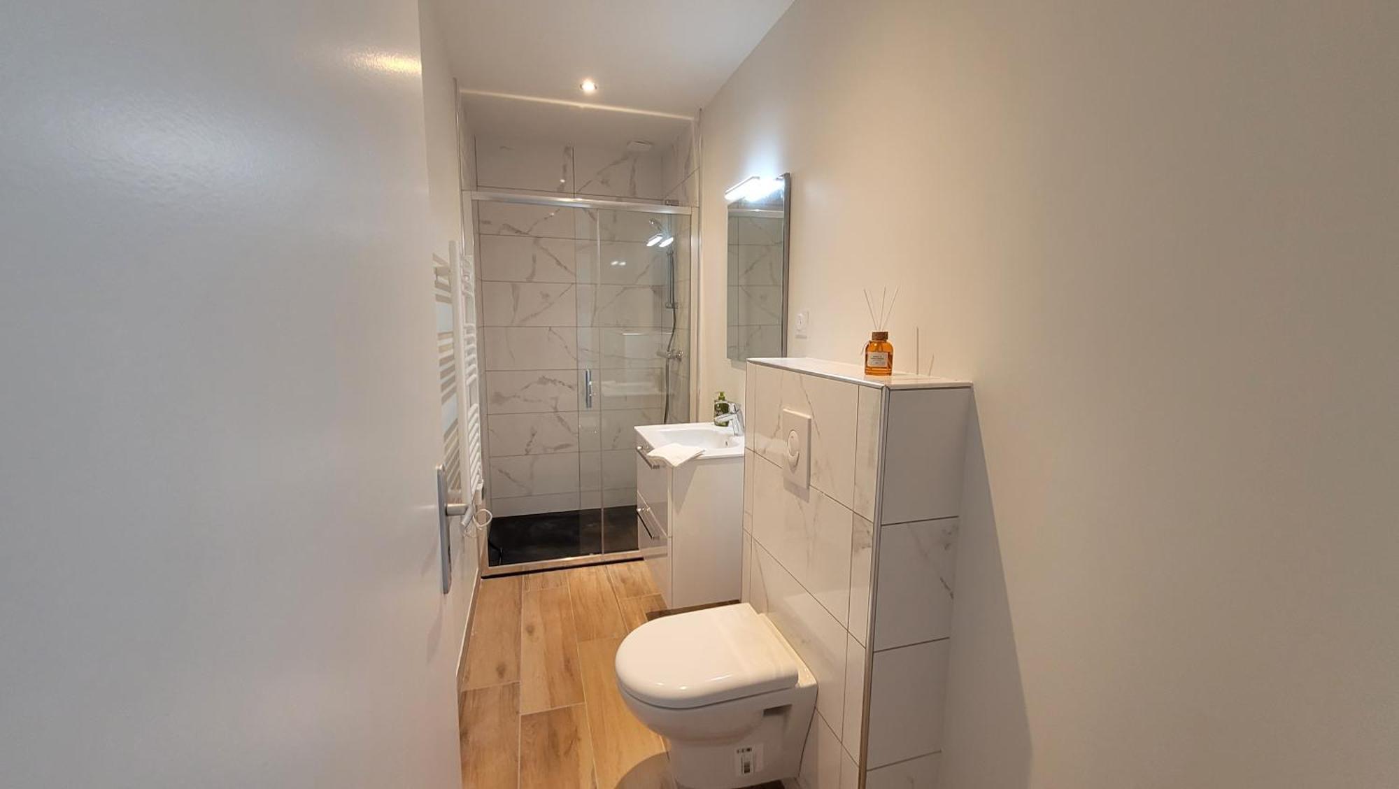 Bel Appartement T5 Neuf Avec 4 Chambres 타르브 외부 사진